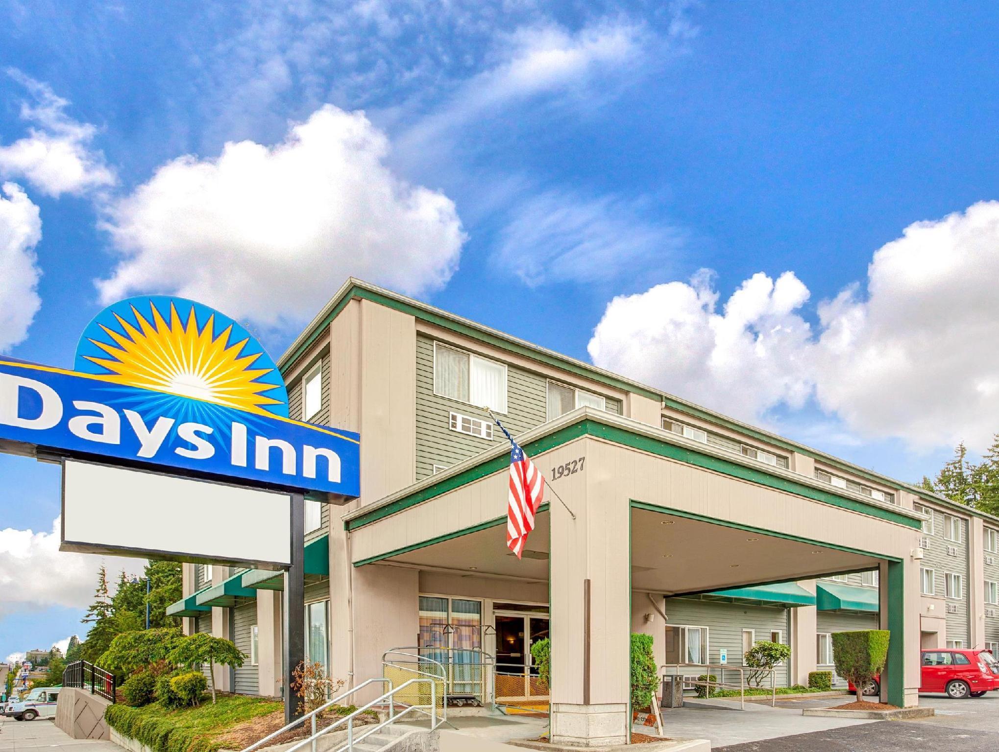 Days Inn By Wyndham Seattle Aurora Шорлайн Екстериор снимка